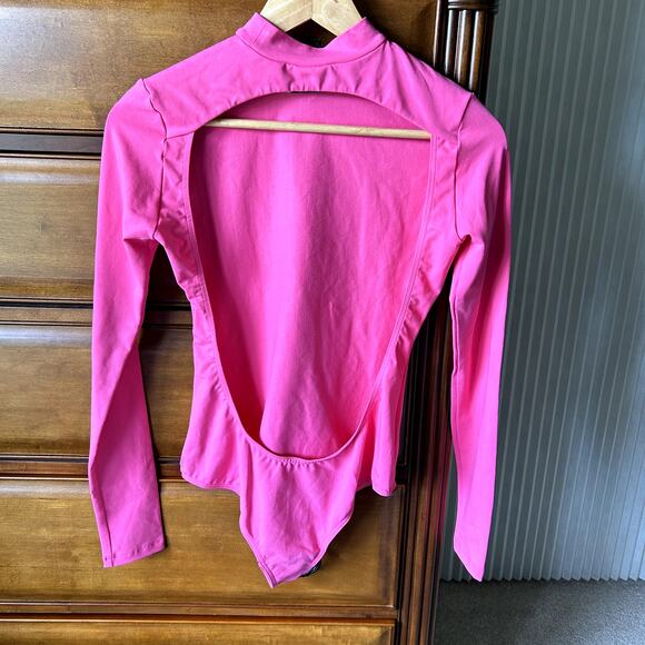 Kirin Peggy Gou bright Fuchsia pink Open back Bodysuit Size S - Picture 4 of 11